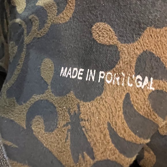 FLY London size 38  US 8 gray suede boot ruched look - Picture 8 of 14